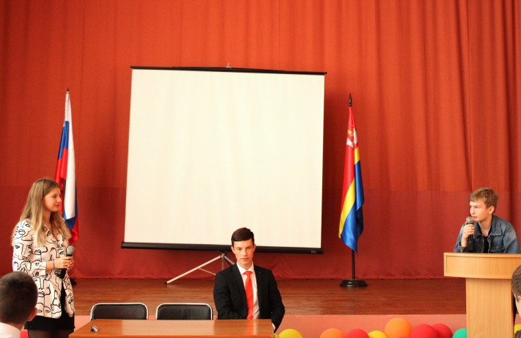 Дебаты кандидатов на пост президента ученического самоуправления.